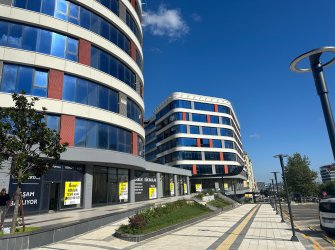 MAX SEOS'TAN İMGA PORTALL ÇARŞI İÇİNDE ASINIFI DÜKKAN MAĞAZALAR