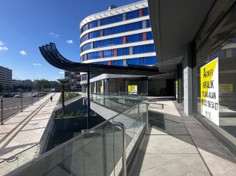 MAX SEOS'TAN İMGA PORTALL ÇARŞI İÇİNDE ASINIFI DÜKKAN MAĞAZALAR